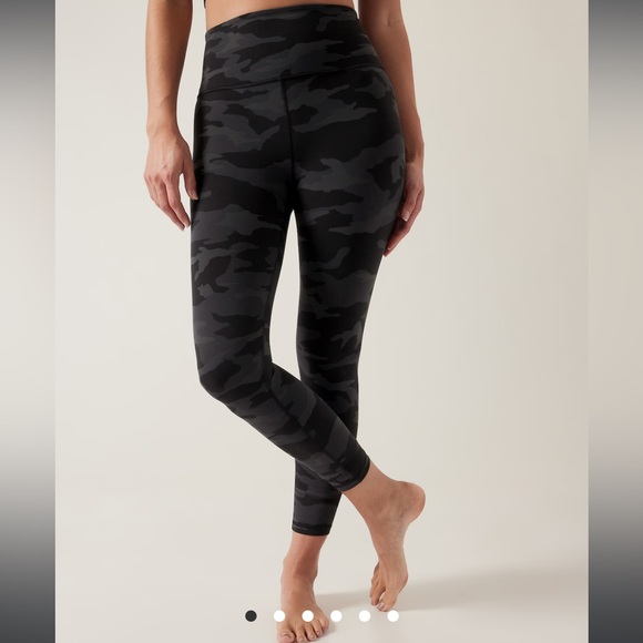 Athleta Elation 7/8 tight black and grey camo size SP - Picture 4 of 7